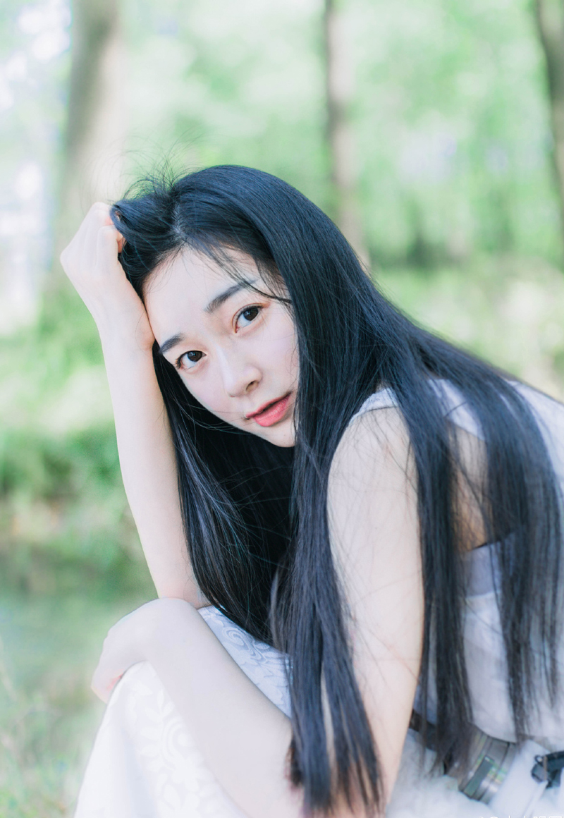 今日的事情，尽心尽意尽力去做了，无论成绩如何，都应该高高兴兴地上床恬睡。——三毛《亲爱的三毛》